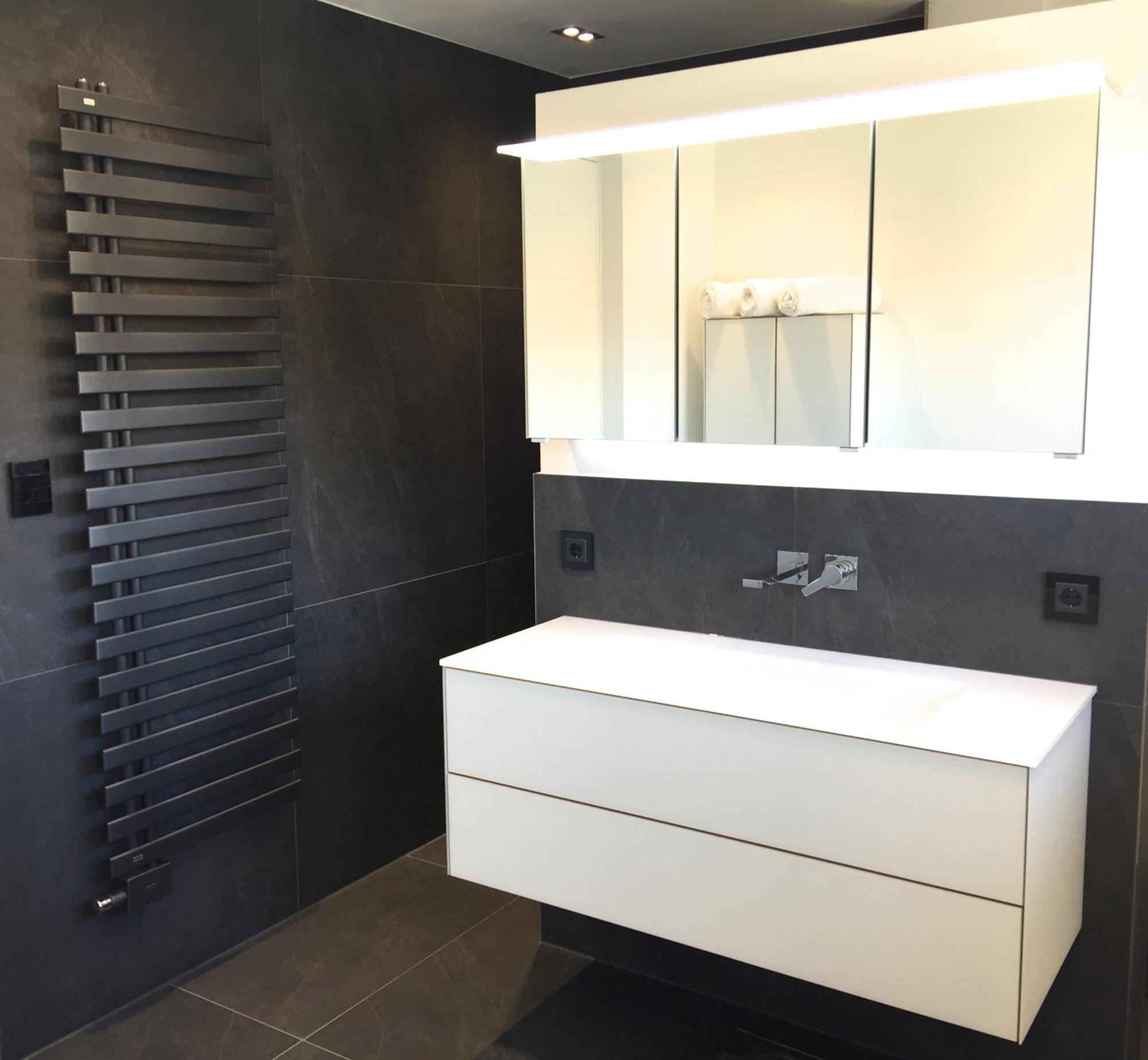Ferienwohnung Black White Raubling Exteriör bild