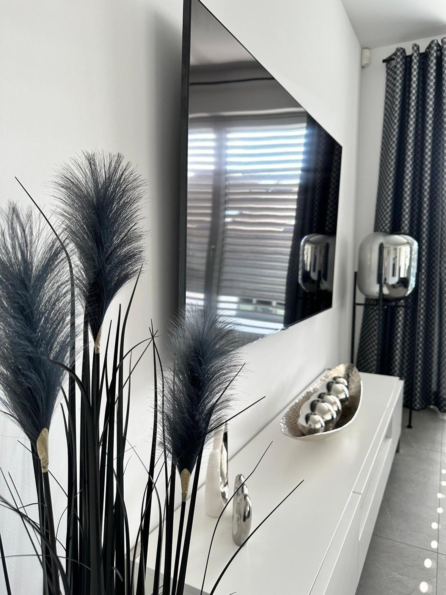 Ferienwohnung Black White Raubling Exteriör bild